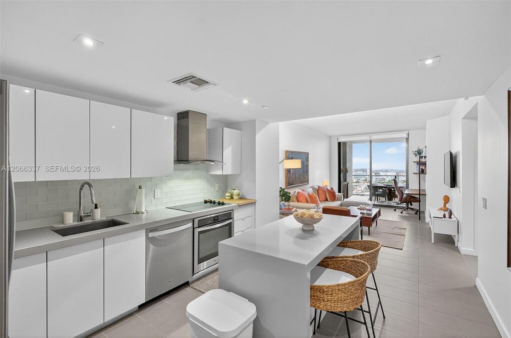 1600 NE 1st Avenue 3515, Miami, FL 33132