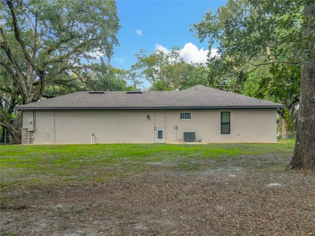 27410 VELMA AVENUE, Okahumpka, FL 34762