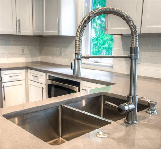 3111 Walling DR, Austin, TX 78705
