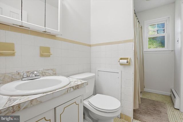 109 RICHARD DR, Chalfont, PA 18914