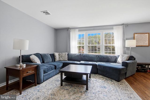 109 RICHARD DR, Chalfont, PA 18914