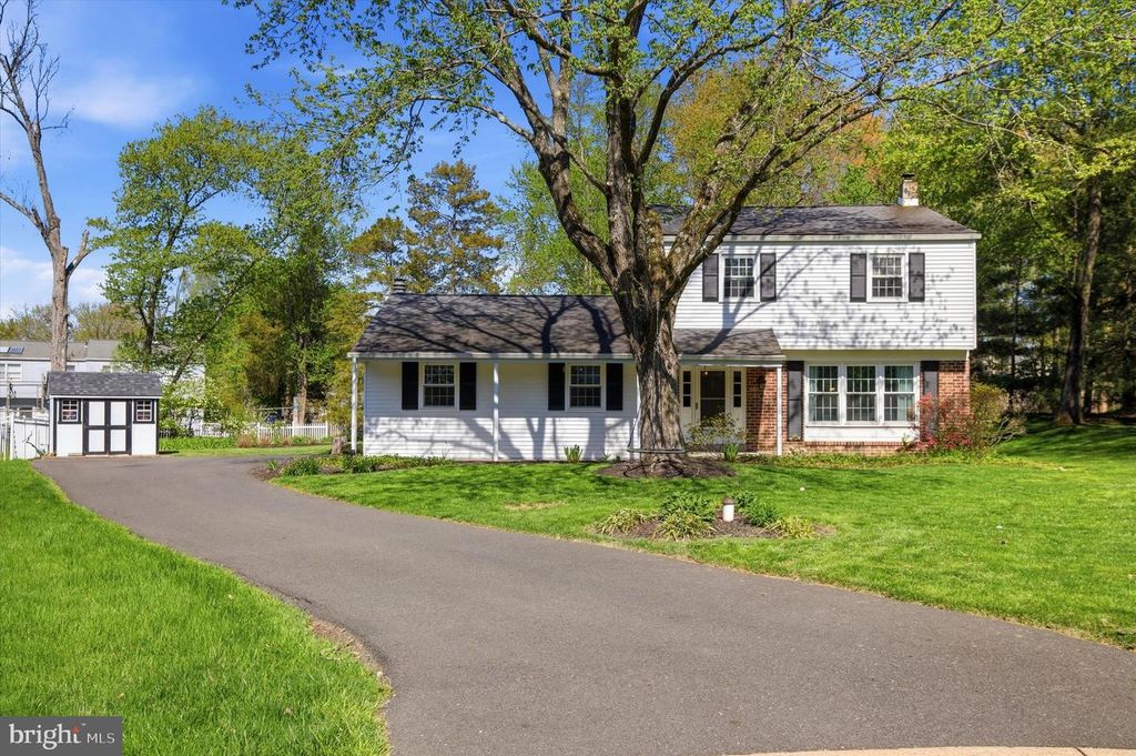 109 RICHARD DR, Chalfont, PA 18914