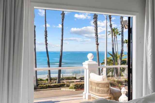 208 S Pacific Street, Oceanside, CA 92054