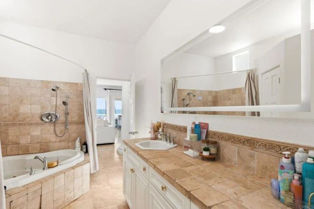 208 S Pacific Street, Oceanside, CA 92054