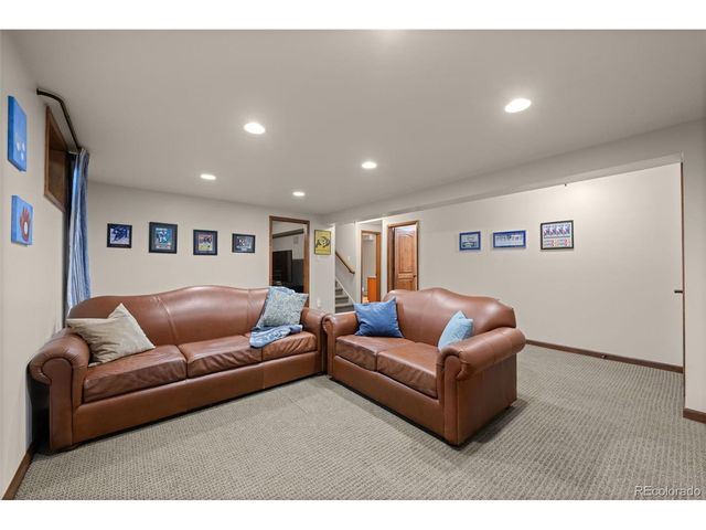 3980 S Dexter St, Cherry Hills Village, CO 80113