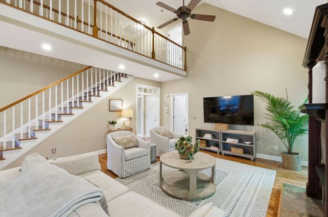 7148 Locksley Ln, Fairview, TN 37062