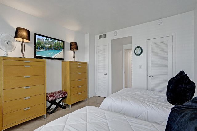 3333 NE 34th Street 1006, Fort Lauderdale, FL 33308