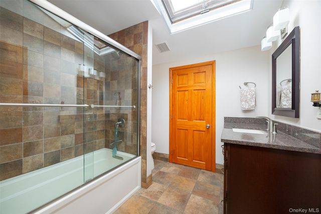 2 English Way, Pleasant Valley, NY 12569