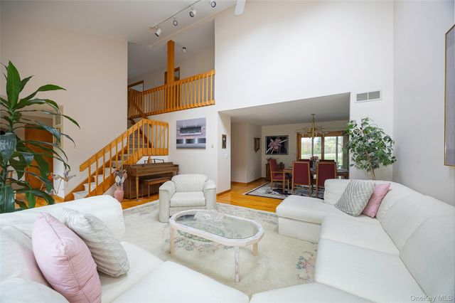 2 English Way, Pleasant Valley, NY 12569