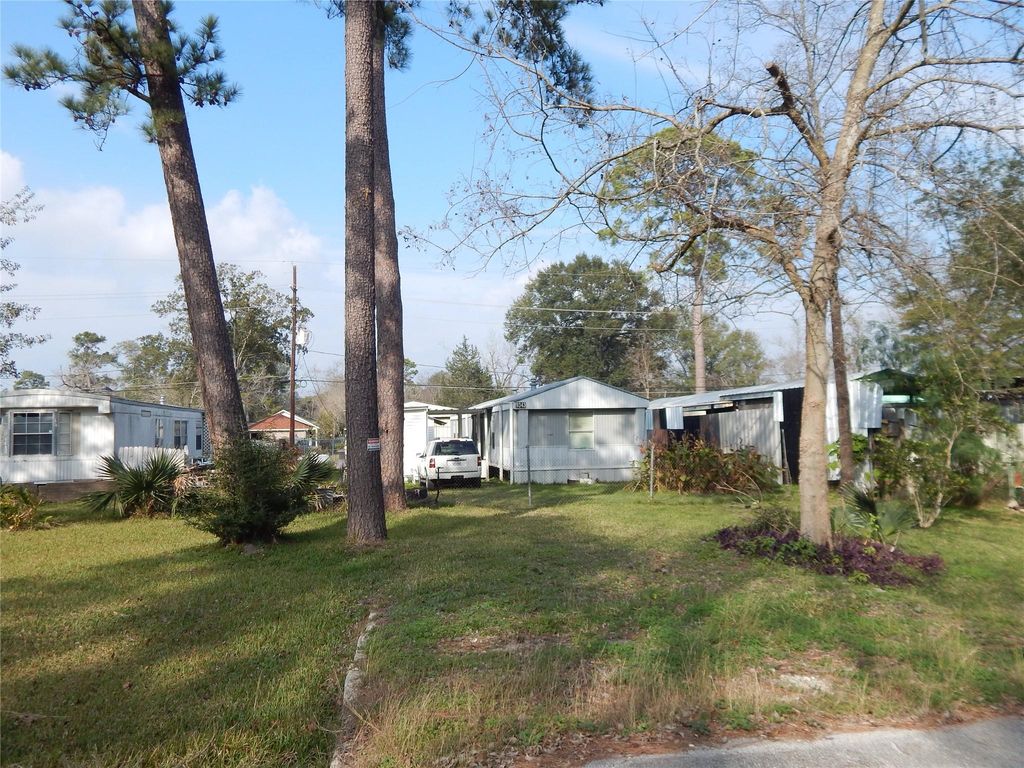 9343 Greens Road, Humble, TX 77396