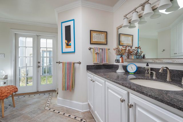 601 Vassar Drive NE, Albuquerque, NM 87106