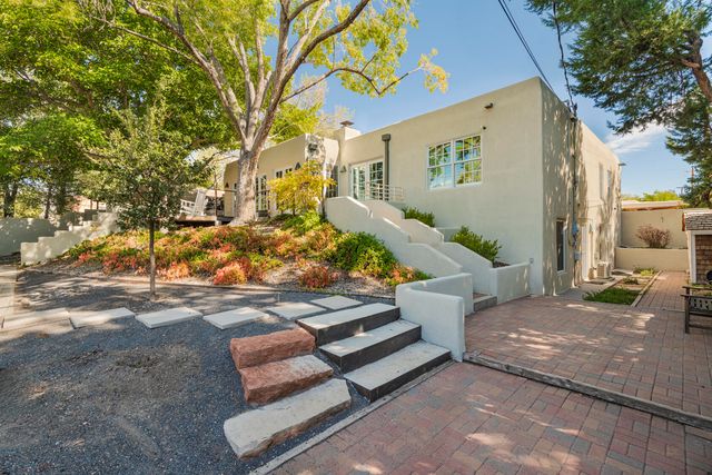 601 Vassar Drive NE, Albuquerque, NM 87106