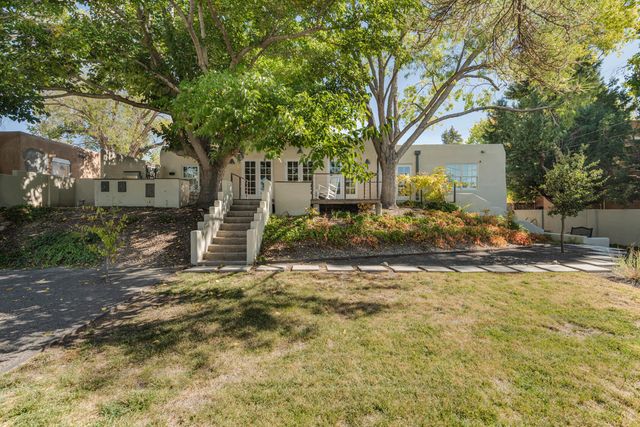 601 Vassar Drive NE, Albuquerque, NM 87106