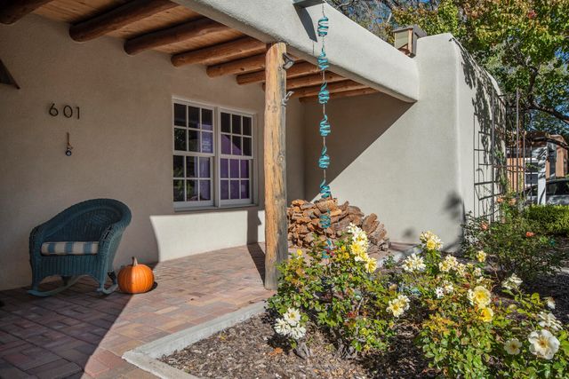 601 Vassar Drive NE, Albuquerque, NM 87106