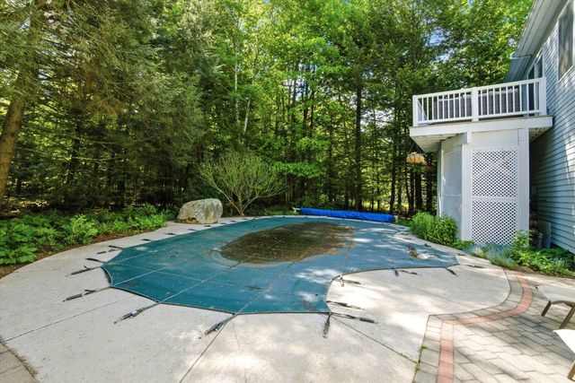 26 Jonathan Lane, Bow, NH 03304