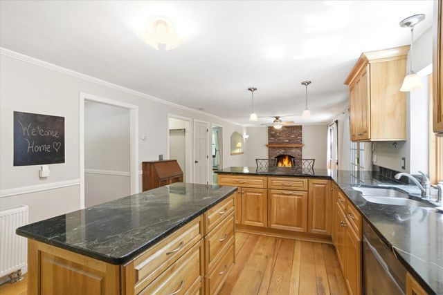 26 Jonathan Lane, Bow, NH 03304