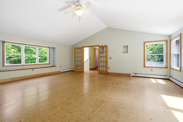 26 Jonathan Lane, Bow, NH 03304