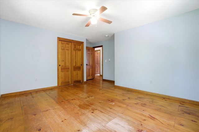 26 Jonathan Lane, Bow, NH 03304