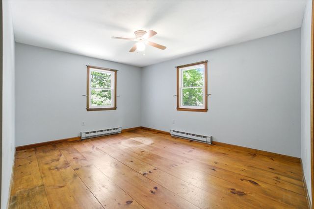 26 Jonathan Lane, Bow, NH 03304