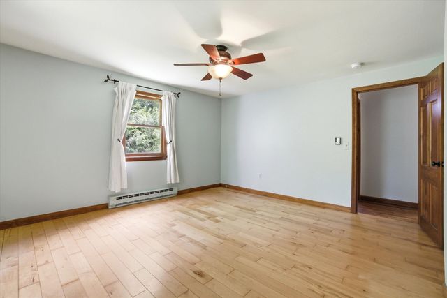 26 Jonathan Lane, Bow, NH 03304