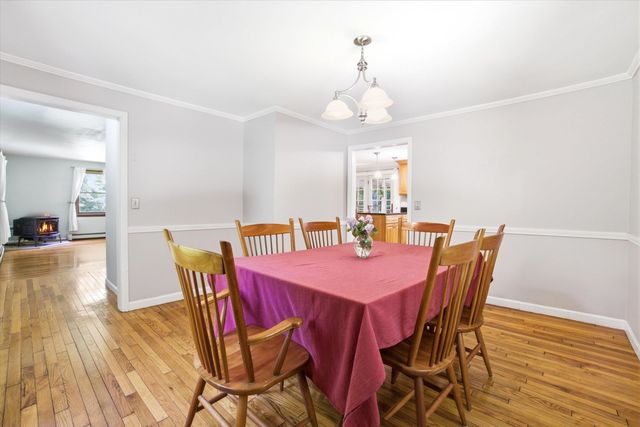 26 Jonathan Lane, Bow, NH 03304