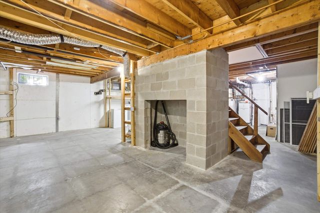 26 Jonathan Lane, Bow, NH 03304