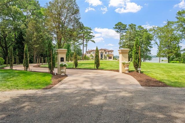 1680 Godfrey LN, Virginia Beach, VA 23454