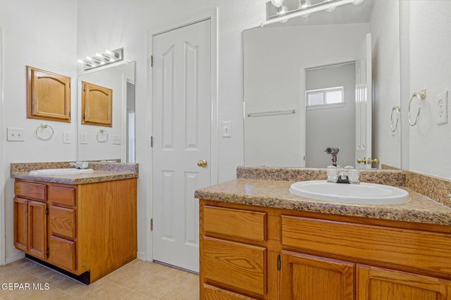 11976 Mesquite Gum Lane, El Paso, TX 79934