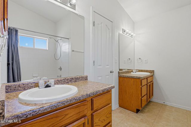 11976 Mesquite Gum Lane, El Paso, TX 79934