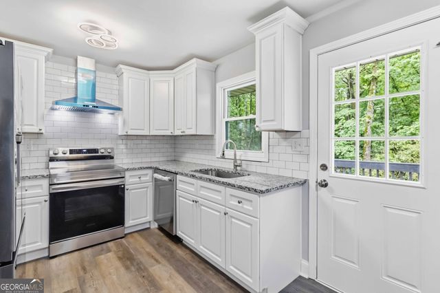 91 Sorrow Road, Stockbridge, GA 30281