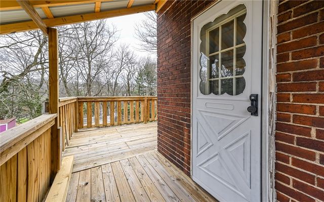 29 Garden Ter, Churchill Boro, PA 15221