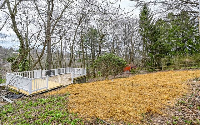 29 Garden Ter, Churchill Boro, PA 15221