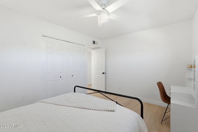 233 E ELLIS Drive, Tempe, AZ 85282