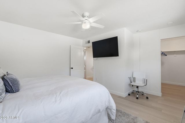 233 E ELLIS Drive, Tempe, AZ 85282
