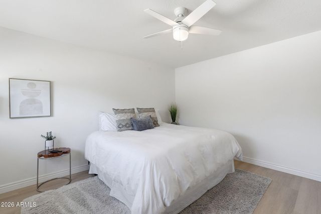 233 E ELLIS Drive, Tempe, AZ 85282