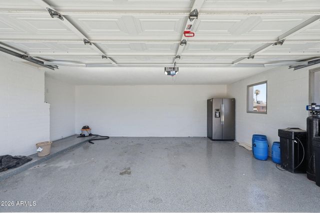 233 E ELLIS Drive, Tempe, AZ 85282