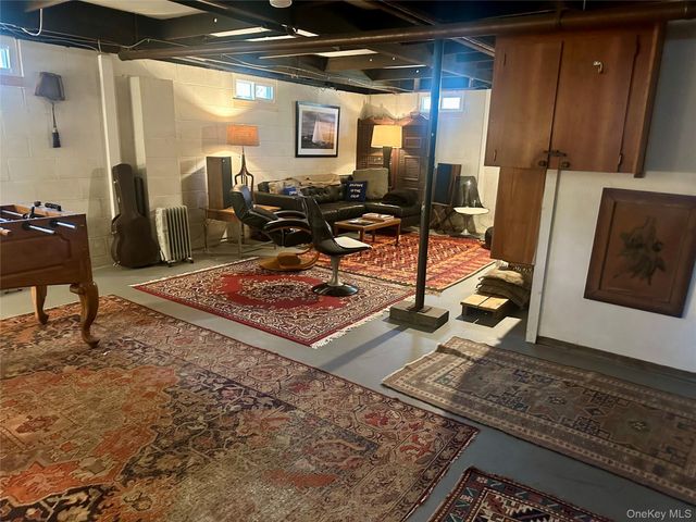 9 Johnston Road, Shelter Island, NY 11964
