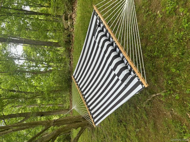 9 Johnston Road, Shelter Island, NY 11964