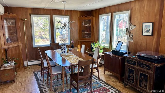 9 Johnston Road, Shelter Island, NY 11964