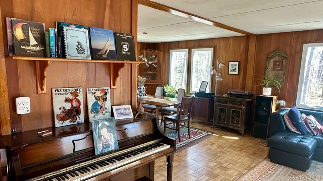 9 Johnston Road, Shelter Island, NY 11964