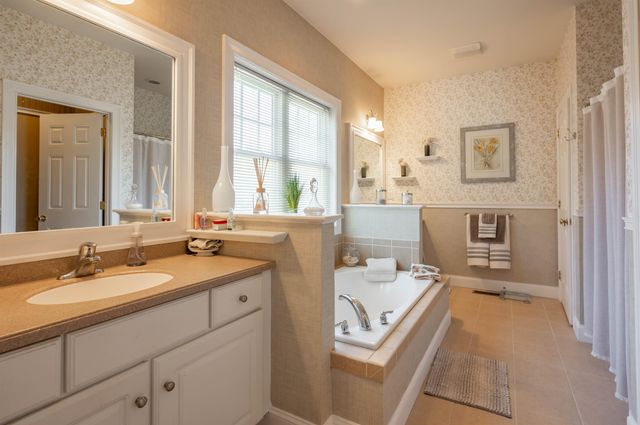 6 Reserve Way, Milford, NH 03055