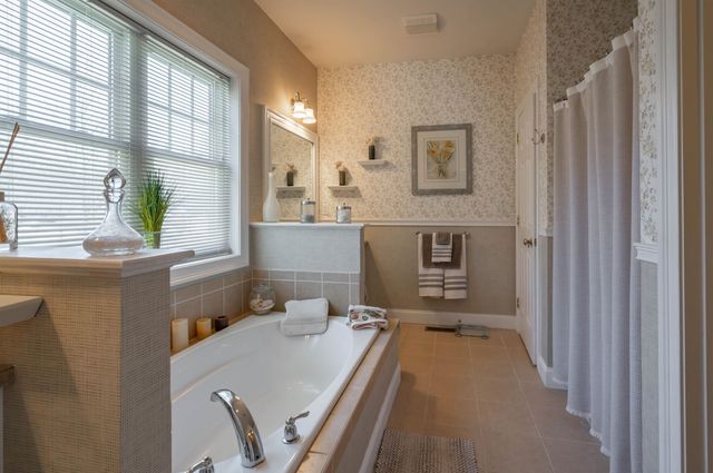 6 Reserve Way, Milford, NH 03055