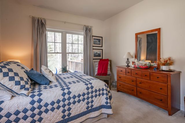 6 Reserve Way, Milford, NH 03055