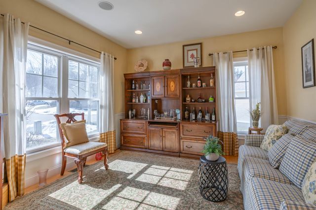 6 Reserve Way, Milford, NH 03055