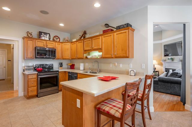 6 Reserve Way, Milford, NH 03055