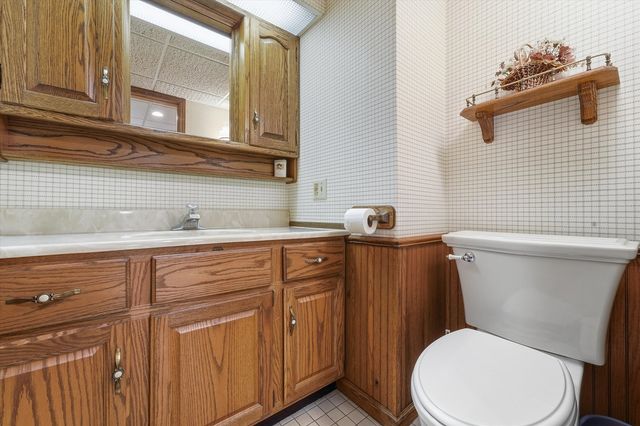 24 W 168th Street, South Holland, IL 60473