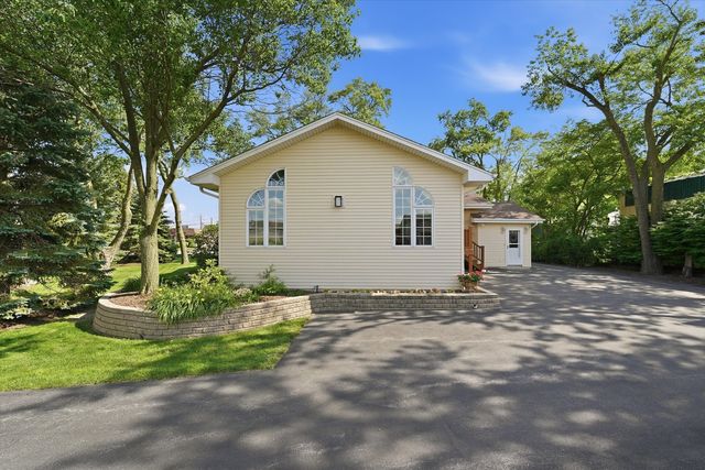 24 W 168th Street, South Holland, IL 60473