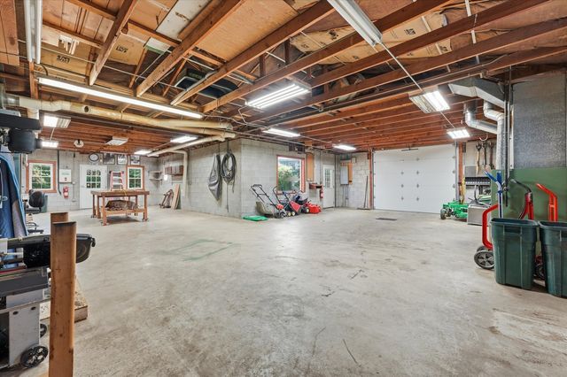 24 W 168th Street, South Holland, IL 60473