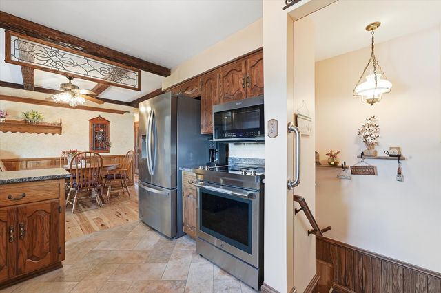 24 W 168th Street, South Holland, IL 60473