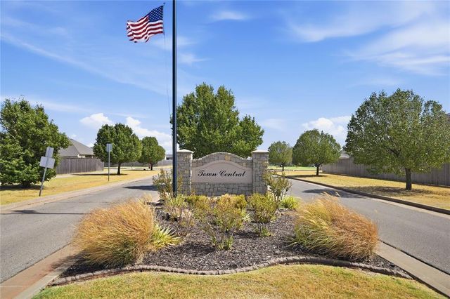 667 Almond Blossom Road, Piedmont, OK 73078